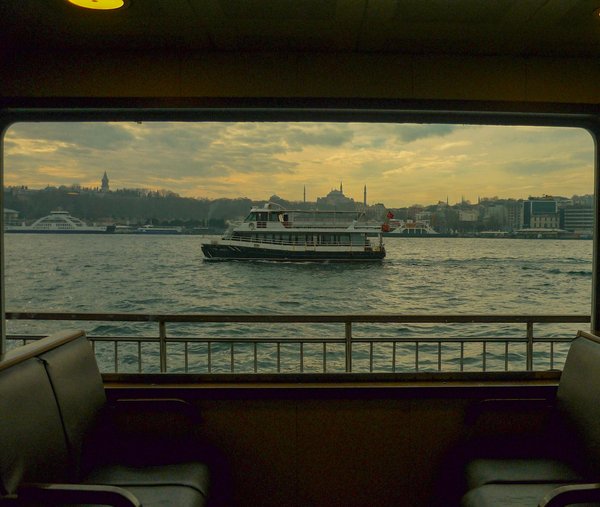 Quels sont les meilleurs conseils pour une randonnée dans le parc national de Jotunheimen, Norvège : équipements et périodes recommandées ?