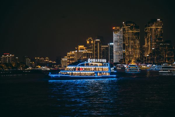 Comment organiser une croisière sur le fleuve Yangtsé pour découvrir les paysages chinois?