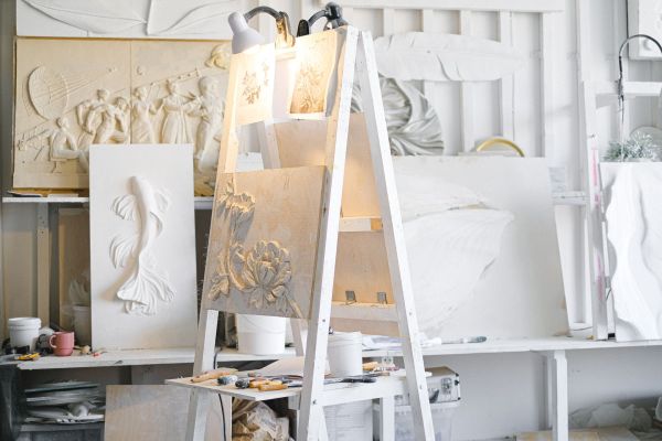 Où participer à des ateliers de sculpture sur pierre en Italie?